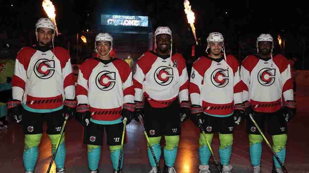 The Cincinnati Hockey Team Makes History With All-Black Starting Lineup ...